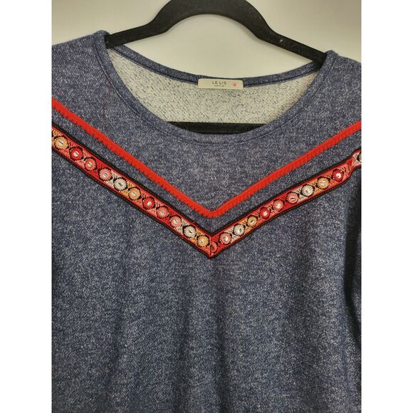 Le Lis Aztec Sweatshirt L Womens Blue Crew Neck Pullover Long Sleeve Boho Chic - Picture 3 of 6